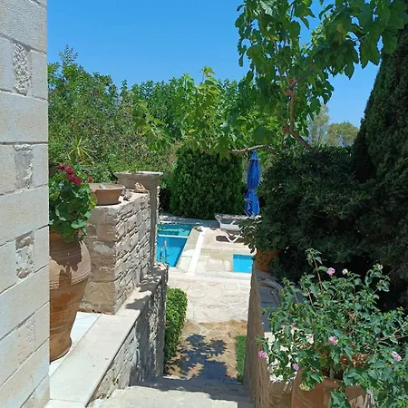 Artemis - Kalamaki Holidays *